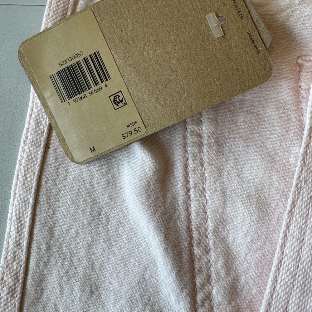 Levi’s Women’s Vintage-Inspired Shortalls Pink Size M NWT - Picture 5 of 5